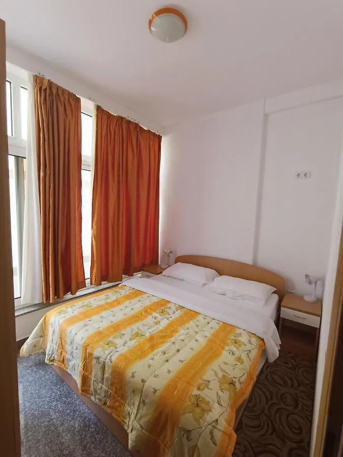 Apartmani Centar Starigrad Paklenica 0*,